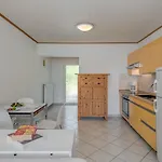 アパート Beachfront Milan, With Balcony