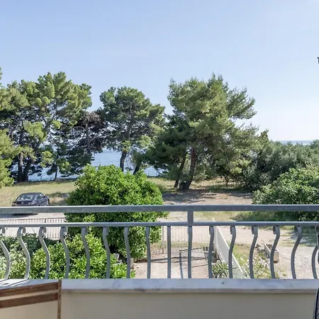 Beachfront Milan, With Balcony Appartement