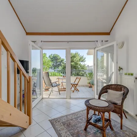 Apartment Beachfront Milan, With Balcony Split