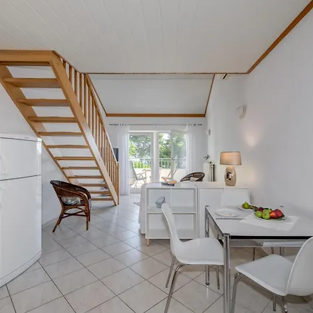 Beachfront Milan, With Balcony * Spalato