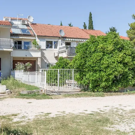 Beachfront Milan, With Balcony * Spalato