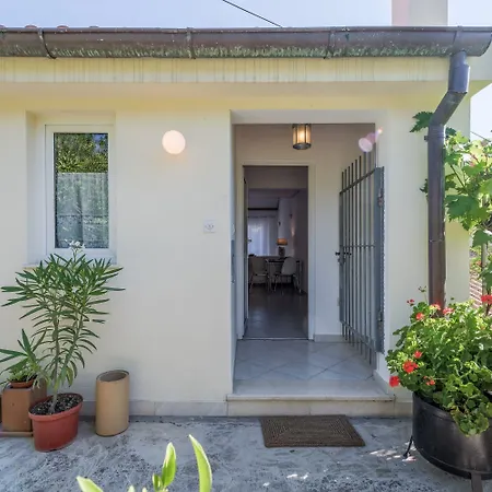 Beachfront Milan, With Balcony Spalato