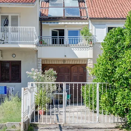Beachfront Milan, With Balcony Spalato